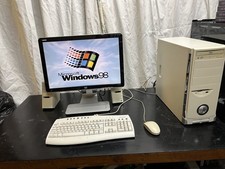 Windows 98 Retro Gaming PC /