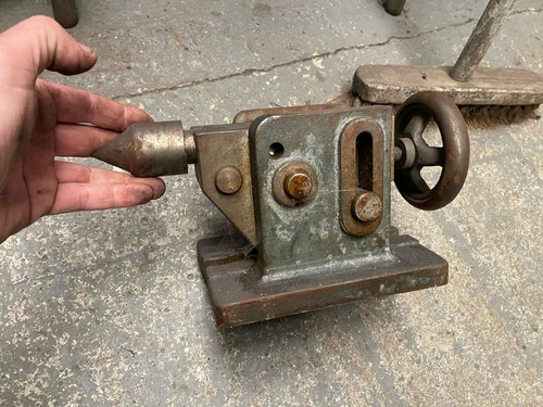 Tail stock for grinder - stock,