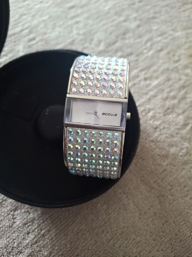 Accu2 ladies cuff watch - ladies,