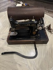 Vintage  1920s Singer Sewing Machine Catalog B.T.7 With Wood Carrying Case