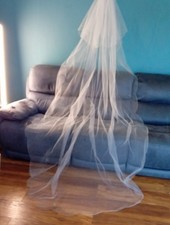 Ivory veil 2 tier chapel length with comb plain scalloped edge V232