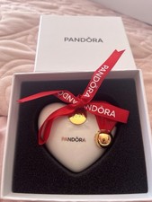 Pandora Christmas Heart With