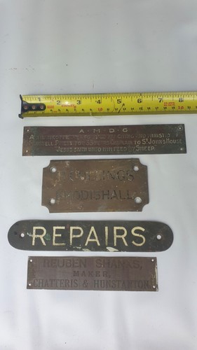 Vintage brass bronze signs - 4x,
