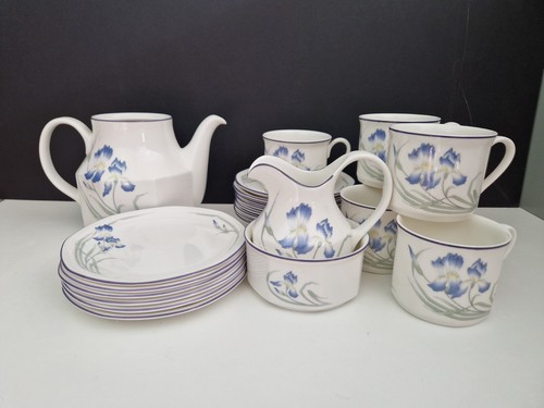 Royal doulton minerva cups - royal,
