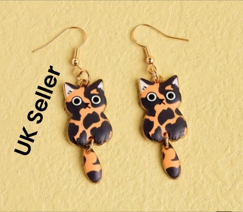 Black and tan cat - black, fun