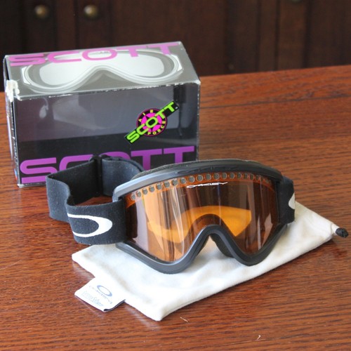 Adults vintage oakley - adults,