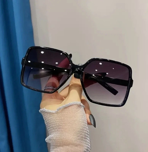Oversize square sunglasses - oversize,