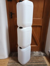 USED 25LTR HDPE PLASTIC FOOD GRADE WATER CONTAINER / JERRY CAN. STACKABLE.