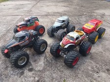 5 Hot Wheels Monster Jam