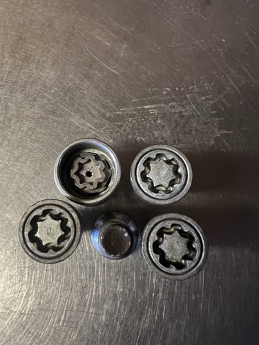 Wheel nuts and key - a4,