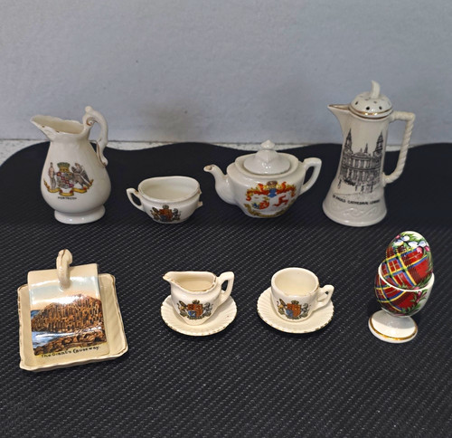 Bundle antique miniature - of,