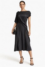 £900 RM Roland Mouret Black