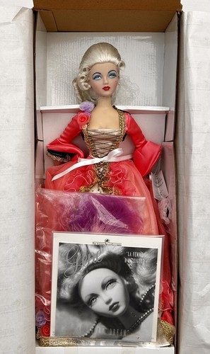 Gene doll femme intrigue - gene,