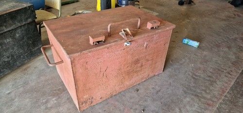 Site chest van vault - van,