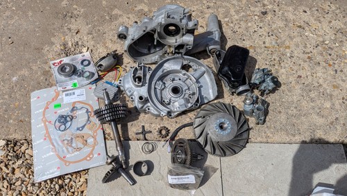 Vespa 125 engine cases - px,