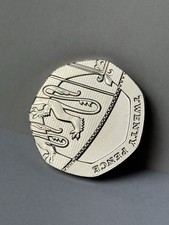 2015 Shield 20p Uncirculated