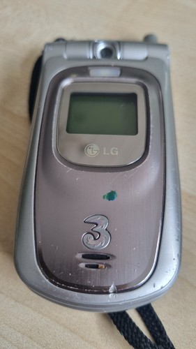 U8120 silver flip mobile - lg,