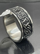 Mens silver band ring thumb
