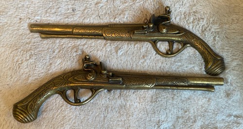 Brass wall muskets guns - muskets, x