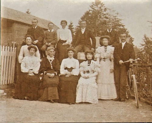 1905 small photo the church - 1905,