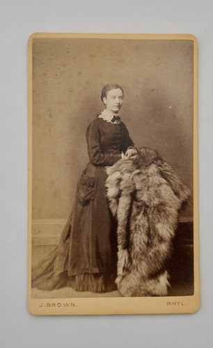 Cdv pretty victorian lady - of,