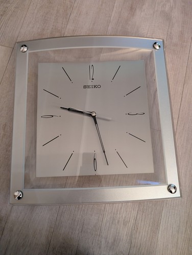 Seiko square glass wall - seiko,