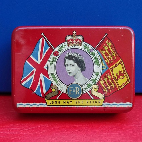 Vintage queen elizabeth - vintage,