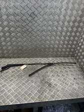 Mercedes Vito 639 Front Wiper Arm Right a6398200844
