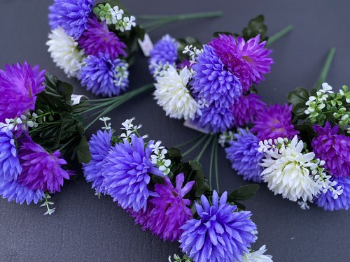 Artificial flowers job - artificial, lot