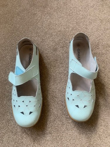 Ladies damart shoes size 5e - shoes.,