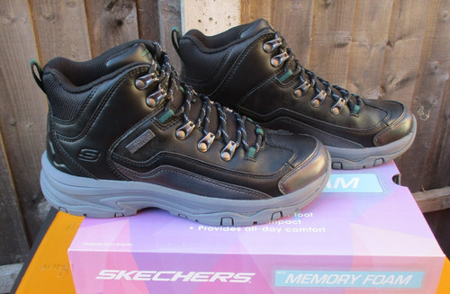 Skechers water repellent - water,