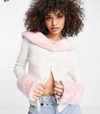 Jayley detachable faux fur 90’s cardigan in cream knit pink faux fur trim Size L