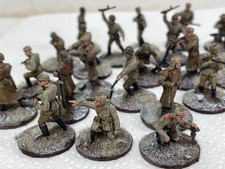 x24 WWII Winter Russians - Italeri - Painted 1/72