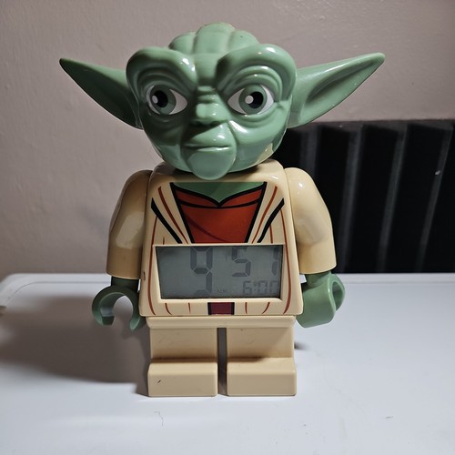 Star wars lego yoda lcd - star,