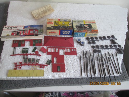 Airfix booking hall - ho/oo,