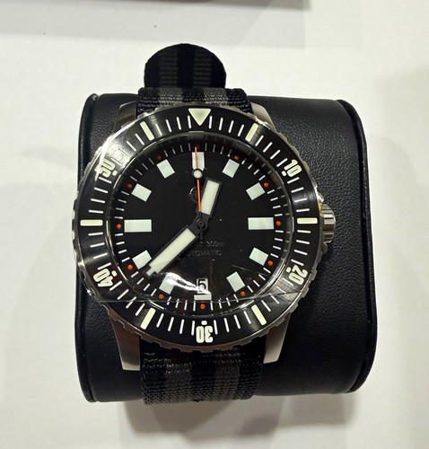 Helm vanuatu automatic diver - vanuatu,