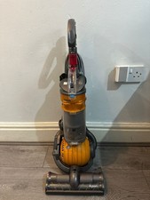 Dyson DC24 Multi Floor upright