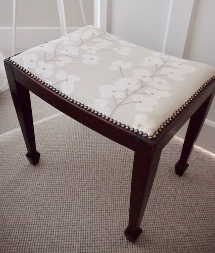 Piano bedroom stool - piano,