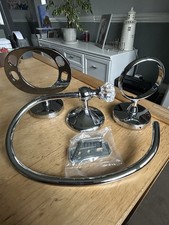 3x Chrome Bathroom Fittings.