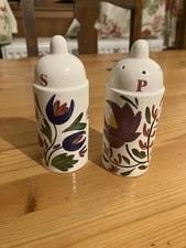 Beautiful Pair of Salt And Pepper Pots In Portmeirion Welsh Dresser