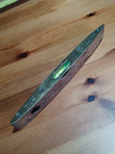 Wood brass 9 spirit - 9”,