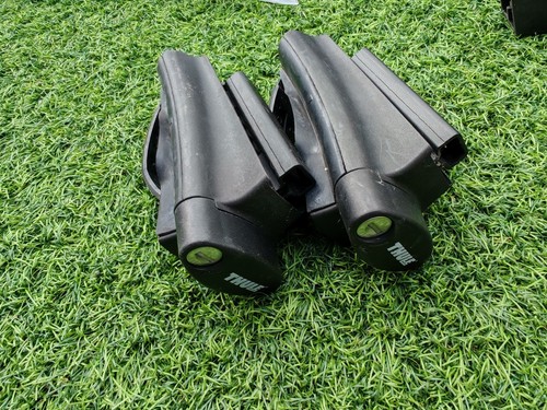 Thule roof bars feets - 2,