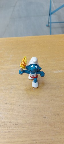 Olympic flame smurf - flame,