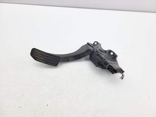 Accelerator throttle gas - throttle,