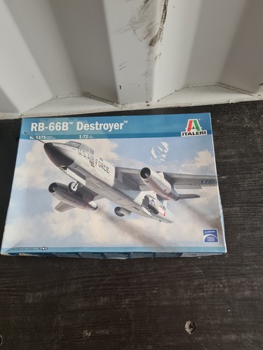 Italeri 1375 66b - italeri, rb-66b