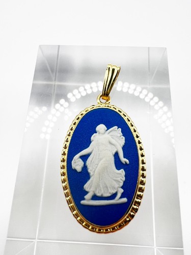Wedgewood pendant top - wedgewood,