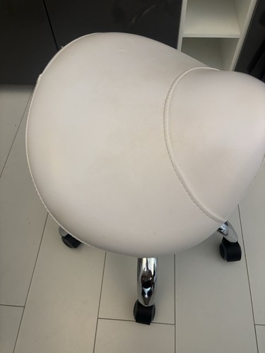 White saddle stool rolling - saddle,