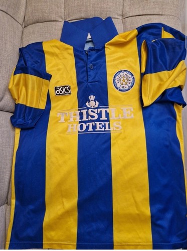 Vintage leeds united asics - leeds,