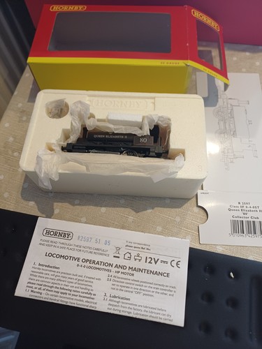 New hornby r2597 class 0f - "new",