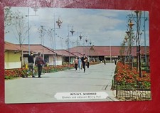 2275  69608-B  BUTLINS MINEHEAD POSTCARD SOMERSET HOLIDAY CAMP